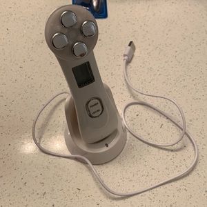 Led Rejuvenation Wand facial therapy